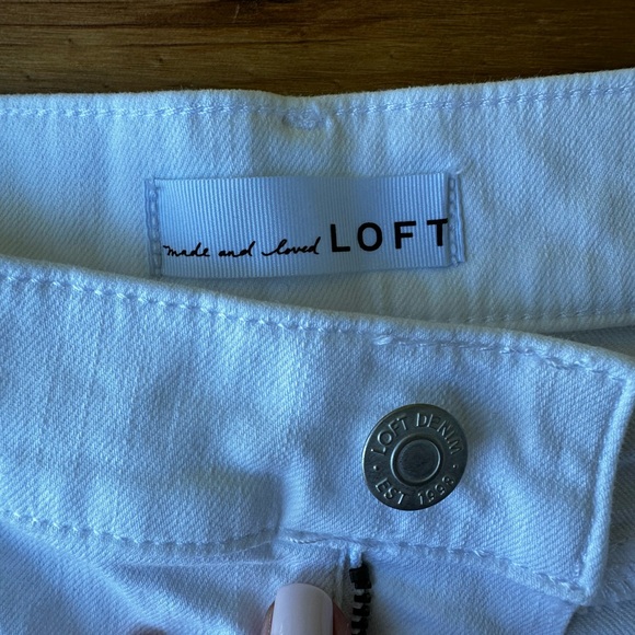 LOFT Frayed Hem White Jean Shorts - Picture 5 of 6